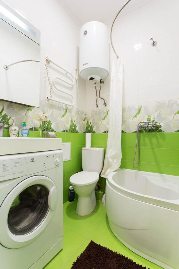 Well Located Studio - Yaroslavska Str. 21 Appartement Charkov Buitenkant foto