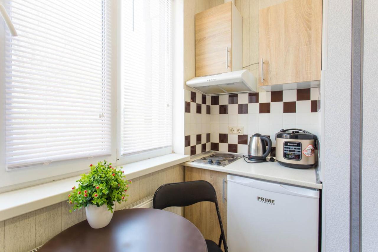 Well Located Studio - Yaroslavska Str. 21 Appartement Charkov Buitenkant foto