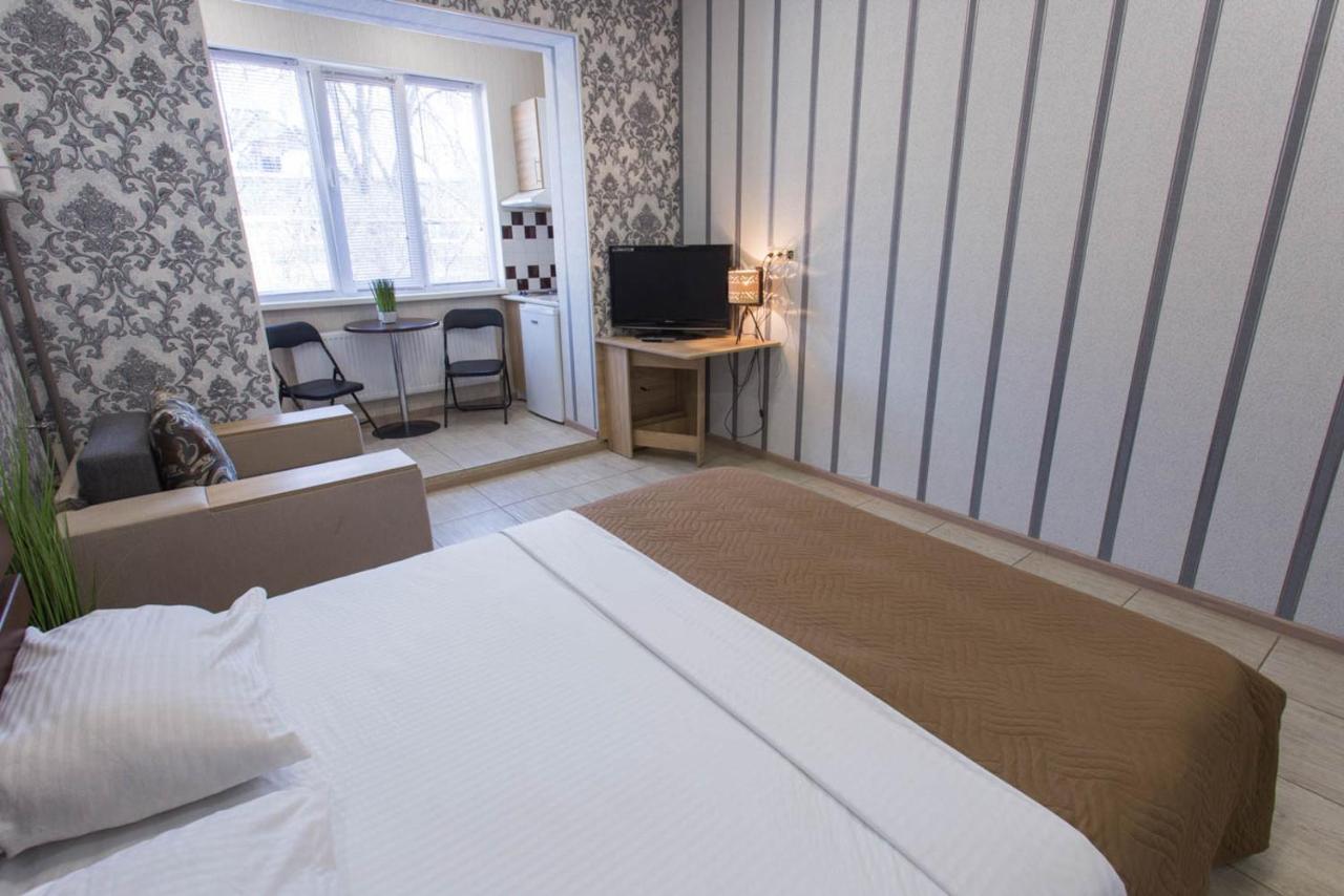 Well Located Studio - Yaroslavska Str. 21 Appartement Charkov Buitenkant foto