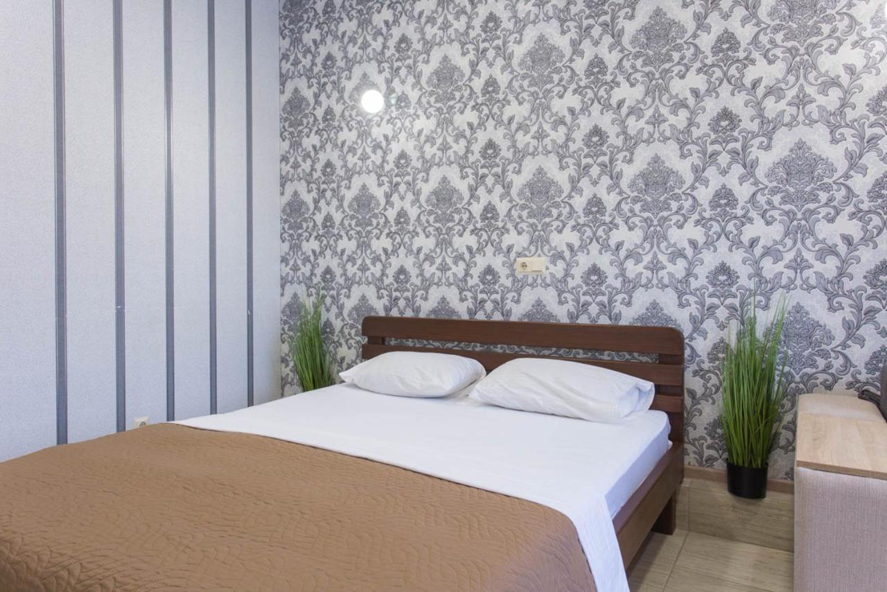 Well Located Studio - Yaroslavska Str. 21 Appartement Charkov Buitenkant foto