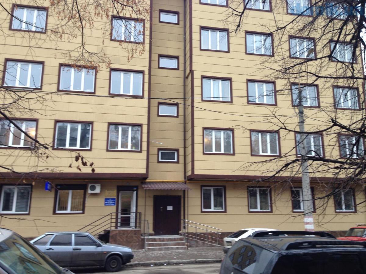 Well Located Studio - Yaroslavska Str. 21 Appartement Charkov Buitenkant foto