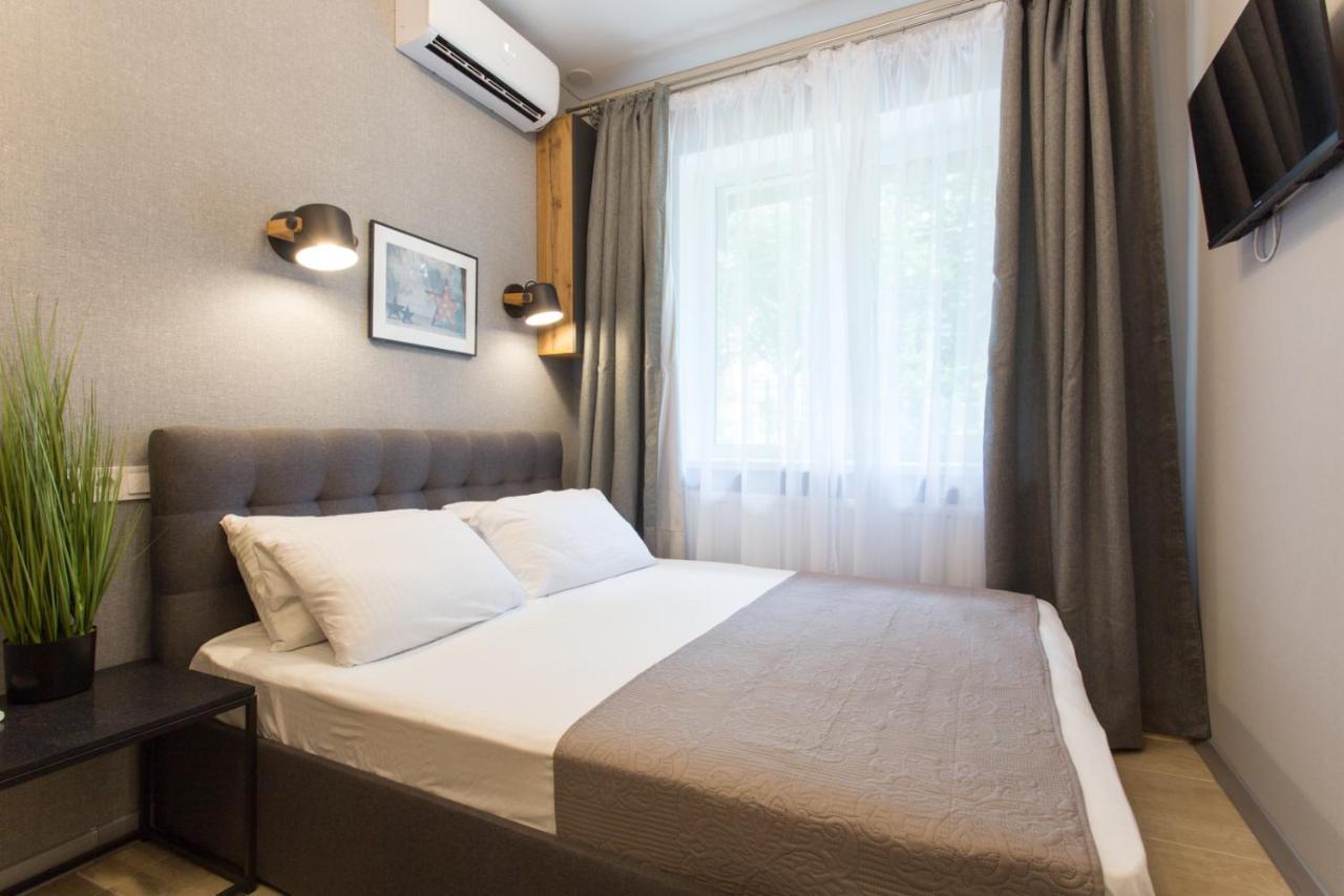Well Located Studio - Yaroslavska Str. 21 Appartement Charkov Buitenkant foto