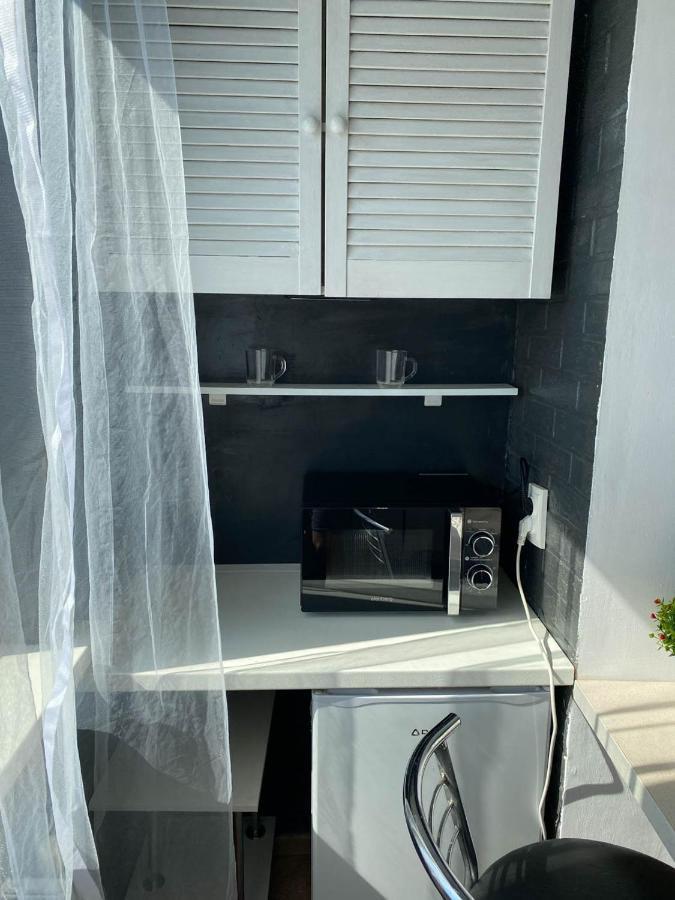 Well Located Studio - Yaroslavska Str. 21 Appartement Charkov Buitenkant foto