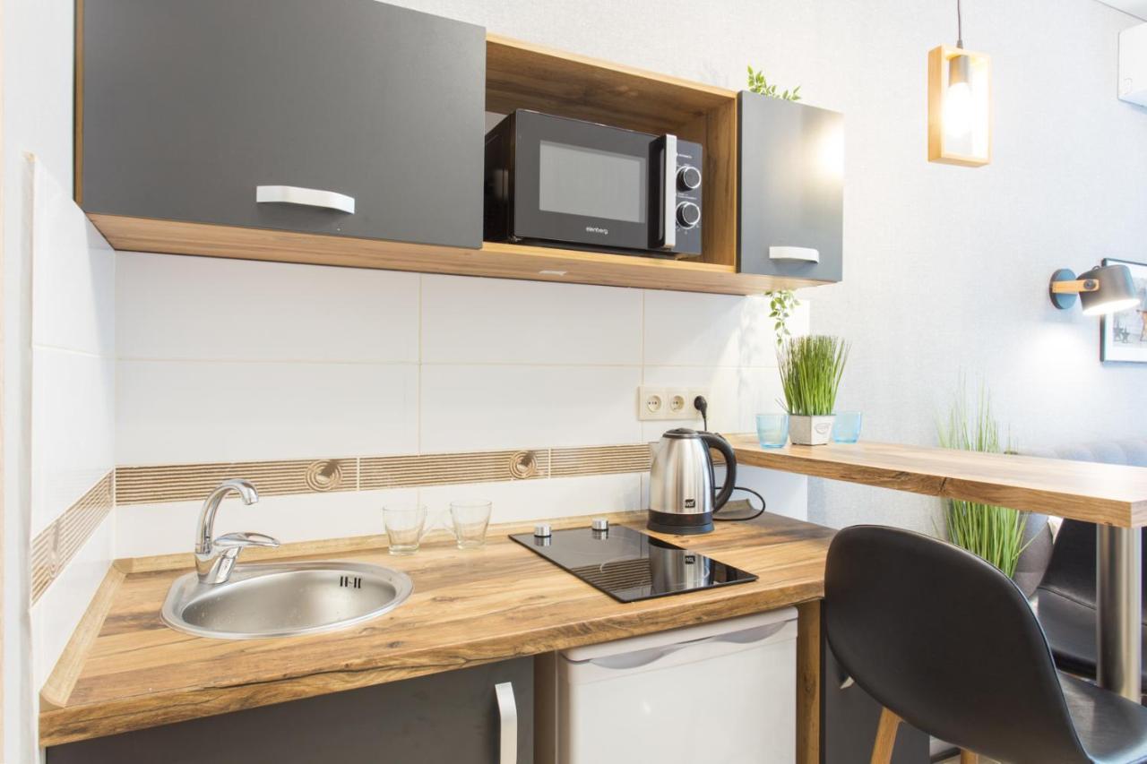 Well Located Studio - Yaroslavska Str. 21 Appartement Charkov Buitenkant foto
