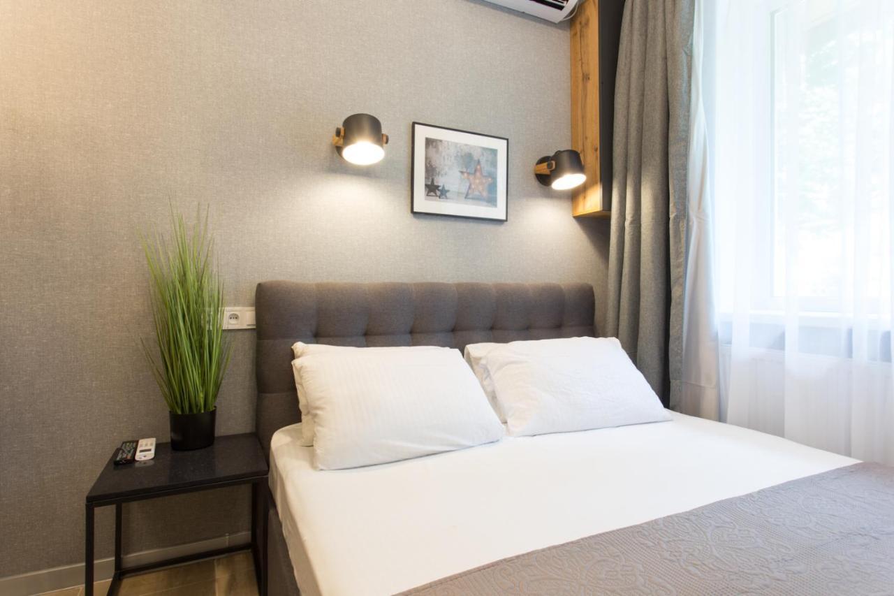Well Located Studio - Yaroslavska Str. 21 Appartement Charkov Buitenkant foto